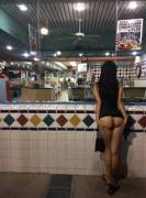 Looks Like A Good Place To Eat