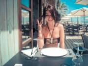 Relaxing On Holiday (Veronica Vice)