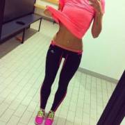 Tight Tummy, Happy Gap. [X-Post /R/Cellshots]