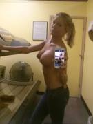 Seductive Selfie [Via /R/Hotyoungteens]