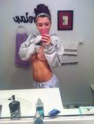 More Than A Handful (Xpost From Randomsexiness)