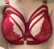 Red Will Cancel Out Those Monday Blues, Right? (F)