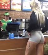 You Get A Snap From Your Bully With Caption &Amp;Quot;Your Sis Loves Doing What I ...