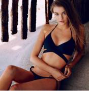 Anyone Have An Idea Who This Is? She's On The Site's Instagram Page With No Name.