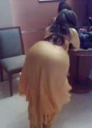 Arab Shakes Her Big Booty [Gifs]