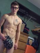 What A Hottie! (X-Post /R/Hotguyswithglasses)