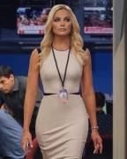 Imagine Having Margot Robbie As A Co-Worker...