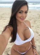 Let's Get Back On Track: Beach Day!!