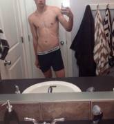 [18] Do I Have A Nice Body? (I Show Some Skin) ;)