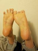 Another Treat For All Of The People Who Like My Latina Feet! Dms Open!