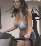 Workout Accident [2.4 Mb Gif]