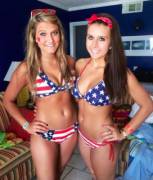 Gamma Phi Beta's Trying To Win Concert Tickets