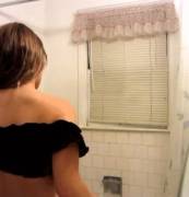 Mal Malloy In A Plaid Miniskirt [Gif][Vic]