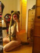 Hanging Front-Hand Slippers