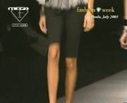 [Gif] Adriana Lima On The Catwalk