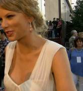 Taylor Swift Nipple?