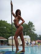 Nudes-A-Poppin' Contestant Proud Of Her Pussy