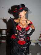 Katsuni Bares All To A Packed Audience