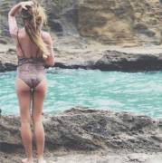 Another One-Piece [Instagram: @Tiarabellaaa]