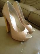 [Proof] Cum On A Pair Of Sexy High Heels