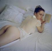 Reading (X-Post From /R/Annoyedtobenude)