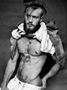 [Modern] Viking (X-Post From /R/Vikingsgonewild)