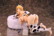 [Figurine][Album] Upcoming Hucow In Cowsuit &Amp;Amp;Amp; Milker Figurine, Optionally ...