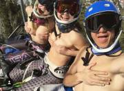 Kittyplays On The Slopes