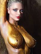 April Summers In Gold, Playboy France