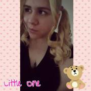 Hey Everyone! :3 Im New To The Lifestyle!