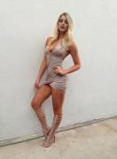 Needs A [Mic] Jerk Buddy To This Girl [Ir]