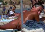 Asshole In Plain View, She Don't Give A Fuck