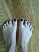 She Wants People To Play With Her Feet