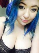 [F] Someone Said I Should Smile More In My Photos... Do You All Agree?