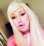 [T] Anybody Wanna Help Transform Me Into A Better Bimbo Dolly?