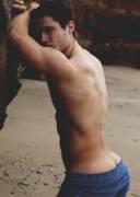 Who Is This? I Am In Love With Dat Ass.