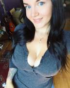 Guitar....x-Post From /R/Randomsexiness