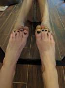 Toes, Legs &Amp;Amp;Amp; A Mirror :)