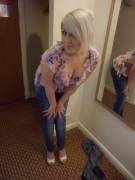 Gorgeous Blonde Girlfriend Gives Blowjob