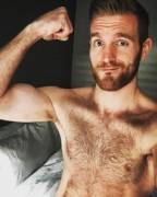 Tall, Bearded, Friendly, Bored. Say Hi!