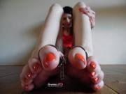 Wanna Play With My Toes?