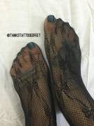 I Love These Fish Nets With Bows In The Design :)