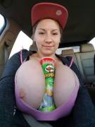 Samanta Lilly And Pringles