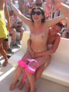 Don't Let Them See That I Forgot To Shave Today!