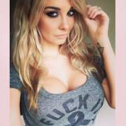 Emily Sears (@Emilysears)