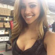 Danielle Lo (@Daniellelo)