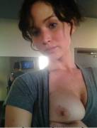 Jenifer Laurence's Selfie.. No Make Up