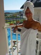 Happy Holidaying Headtoweller