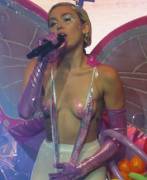 This Pop Culture Bint