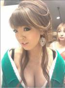 Hitomi All Dressed Up In Green For A Night Out With The Girls.